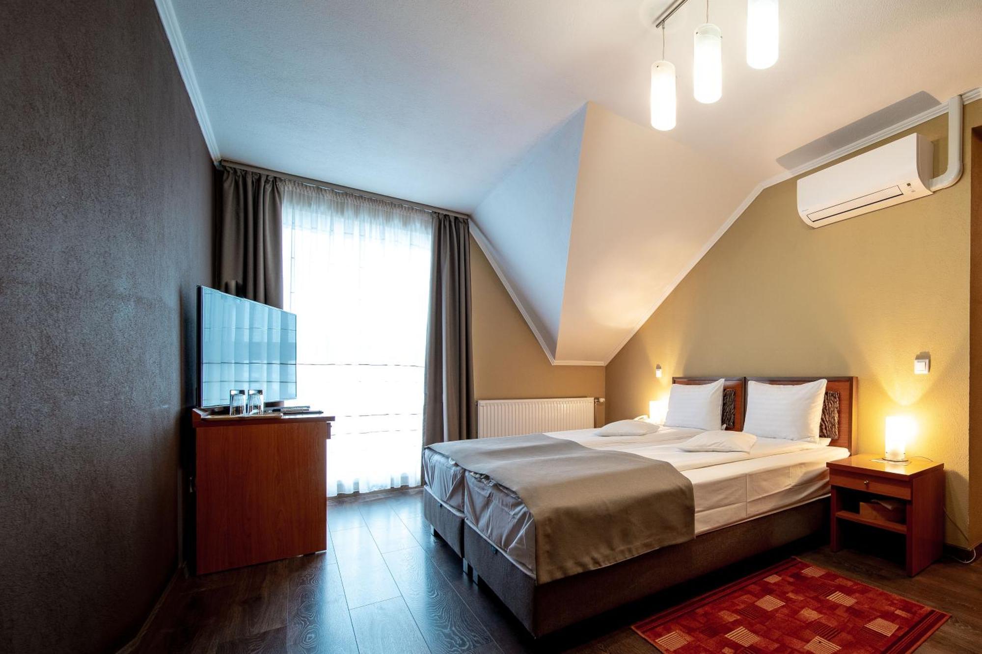 Areo Hotel & Restaurant Bradesti Luaran gambar